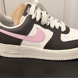 SINGLE Nike Air Force 1 Low White, Black & Pink Swoosh wmn 8 **just one shoe***